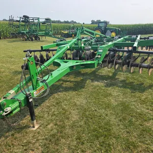 2012 John Deere 512 Disk Ripper, 17’6” Working Width, 7 Shank, Mud Scrapers, SN: 1A80512XTC0 745310
