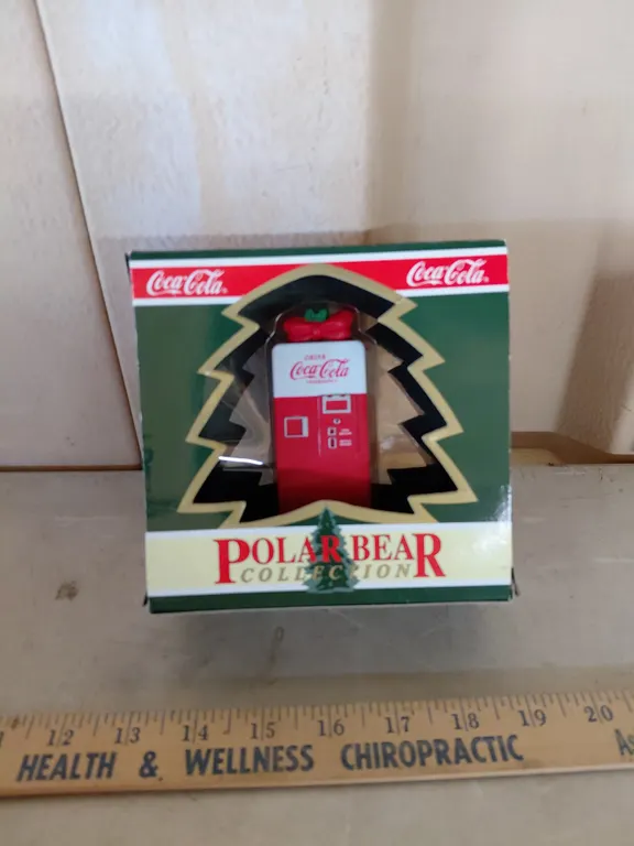 1995 Coca Cola Polar Bear Collection Vending Machine Ornament In Box