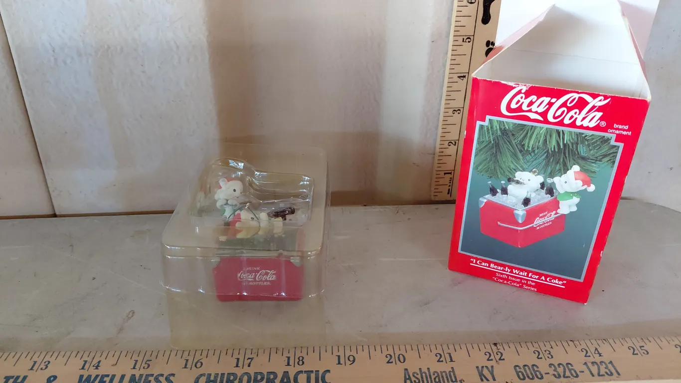 1994 Coca Cola Ornament "I Can Bear-Ly Wait For A Coke" In Box