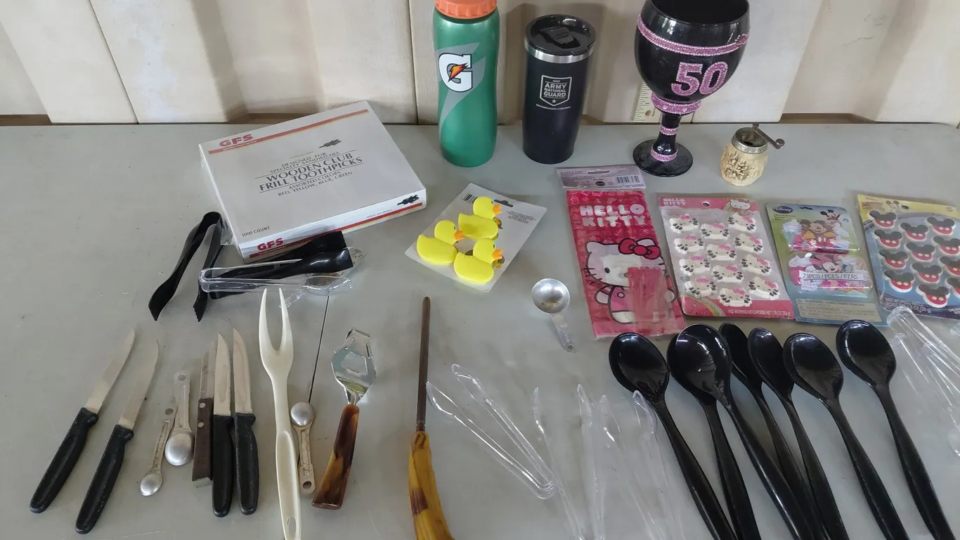50 Glass, Kitchen Knives, Kitchen Utensils, Tumbler Cup, Gatorade Bottle, Etc.