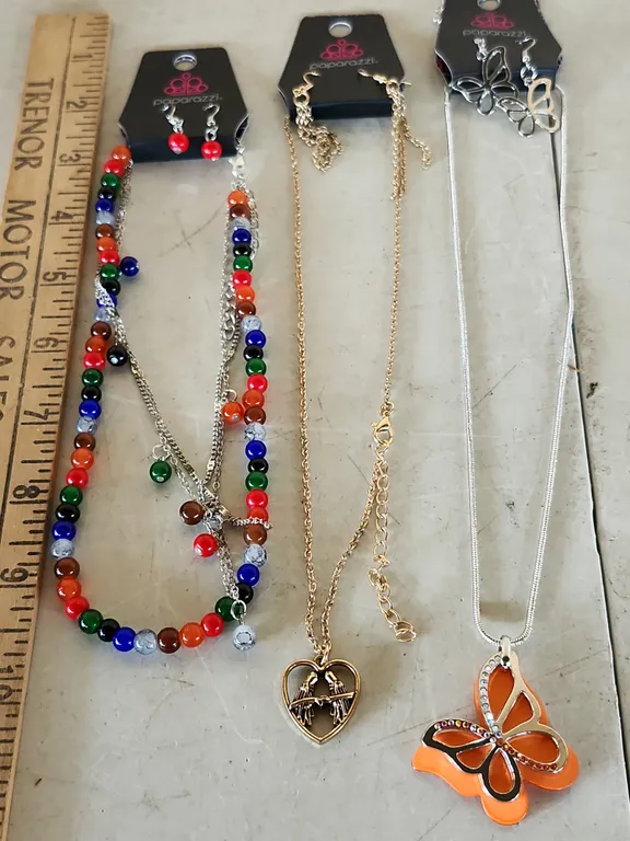 3 Paparazzi Necklace Earring Sets