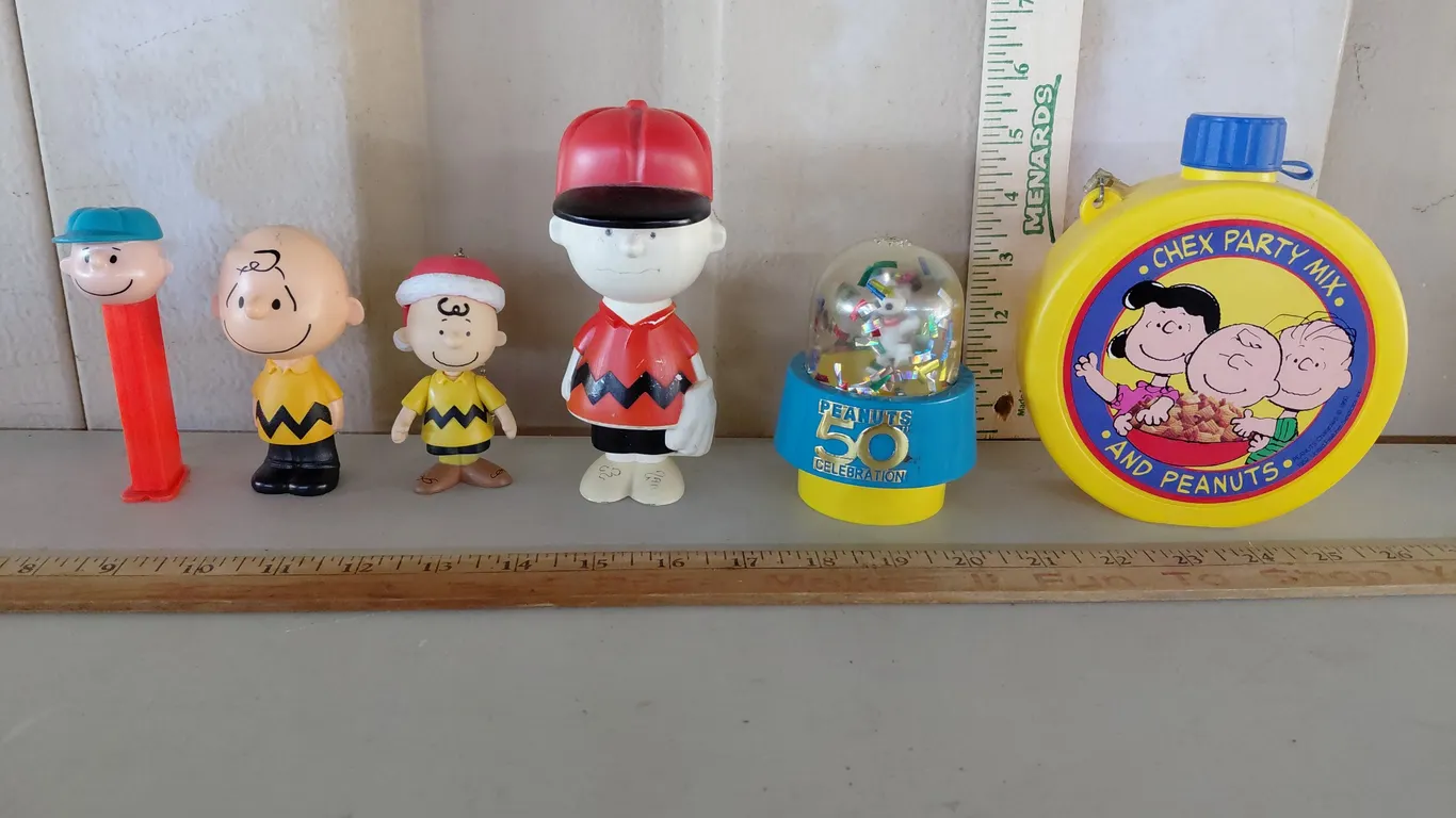 Vintage Peanuts Canteen, Charlie Brown Soup Bottle, 2007 Charlie Brown Keychain, Etc.