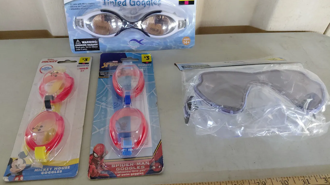 4 New Pairs Of Goggles