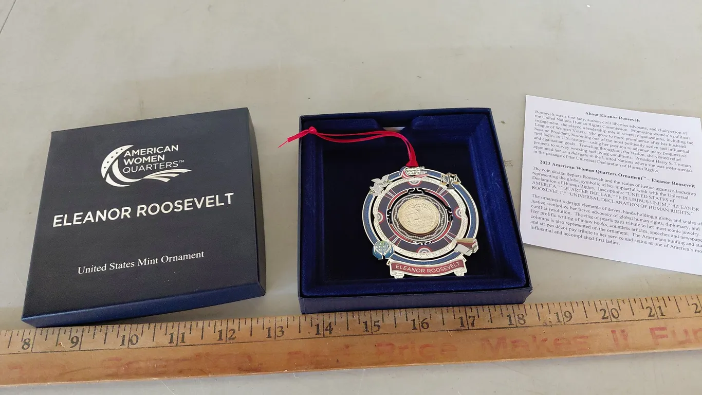 American Women Quarters Eleanor Roosevelt United States Mint Ornament W/Box & Paper