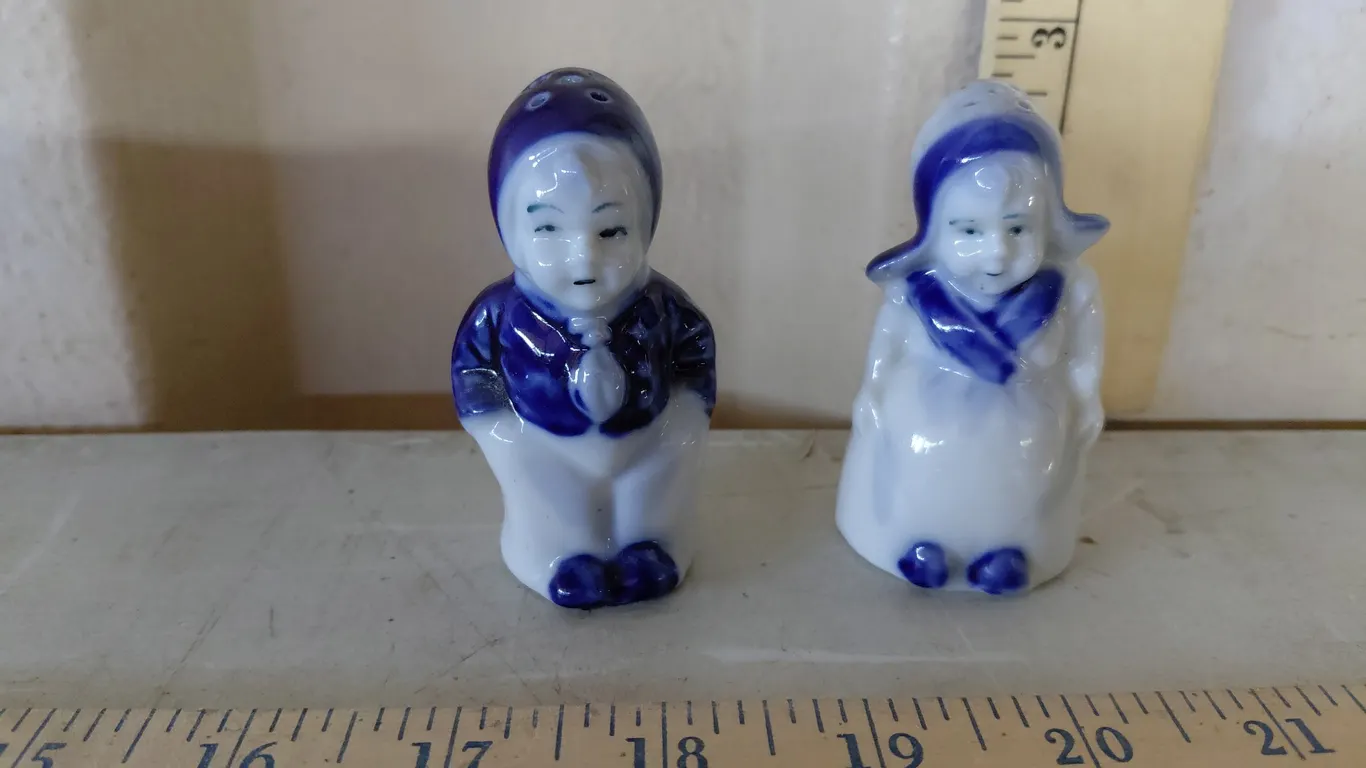 Vintage Japan Porcelain Dutch Salt/Pepper Shakers, Missing Stoppers