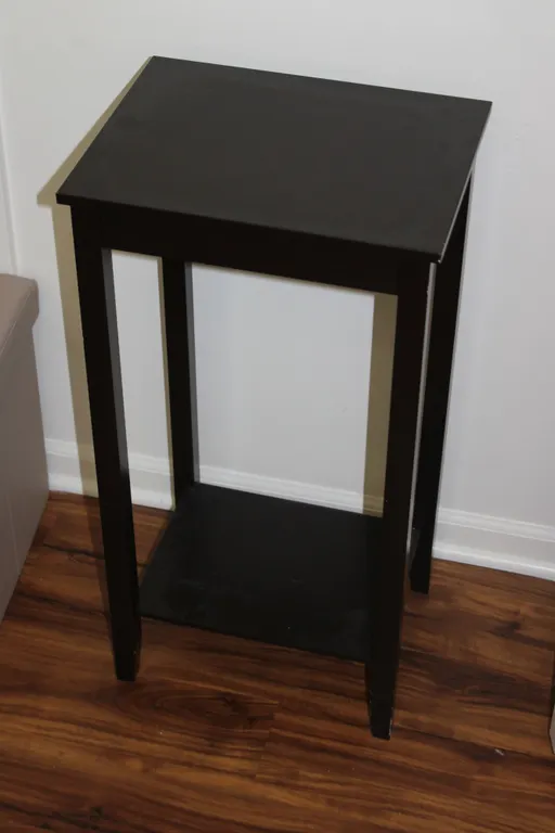 Accent Table