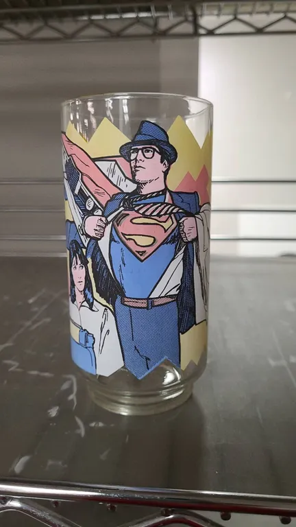 1978 Superman The Movie Pepsi Collector Glass Featuring Clark Kent and Lois Lane by DC Comics, See P