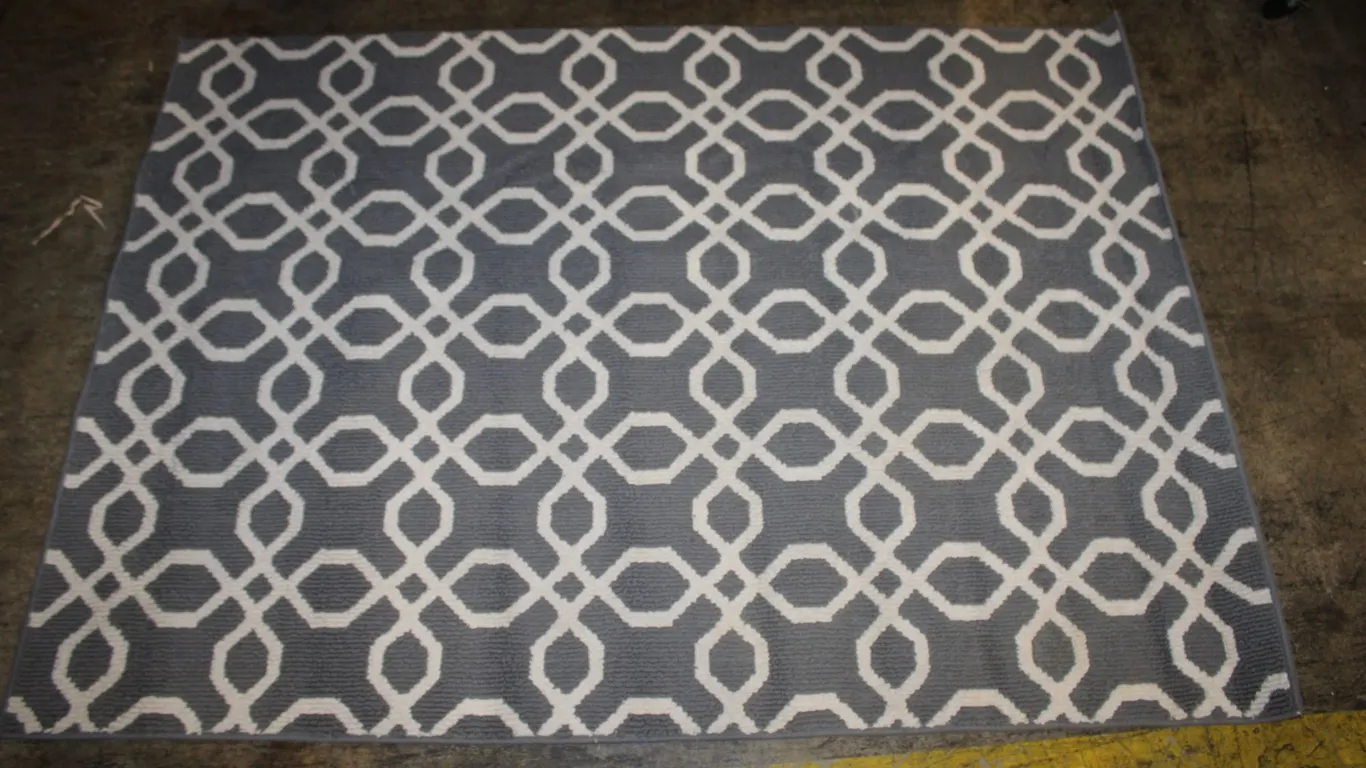 Geometric Gary and White Area Rug