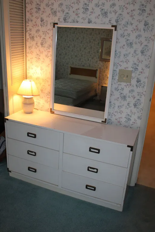Dresser & Mirror