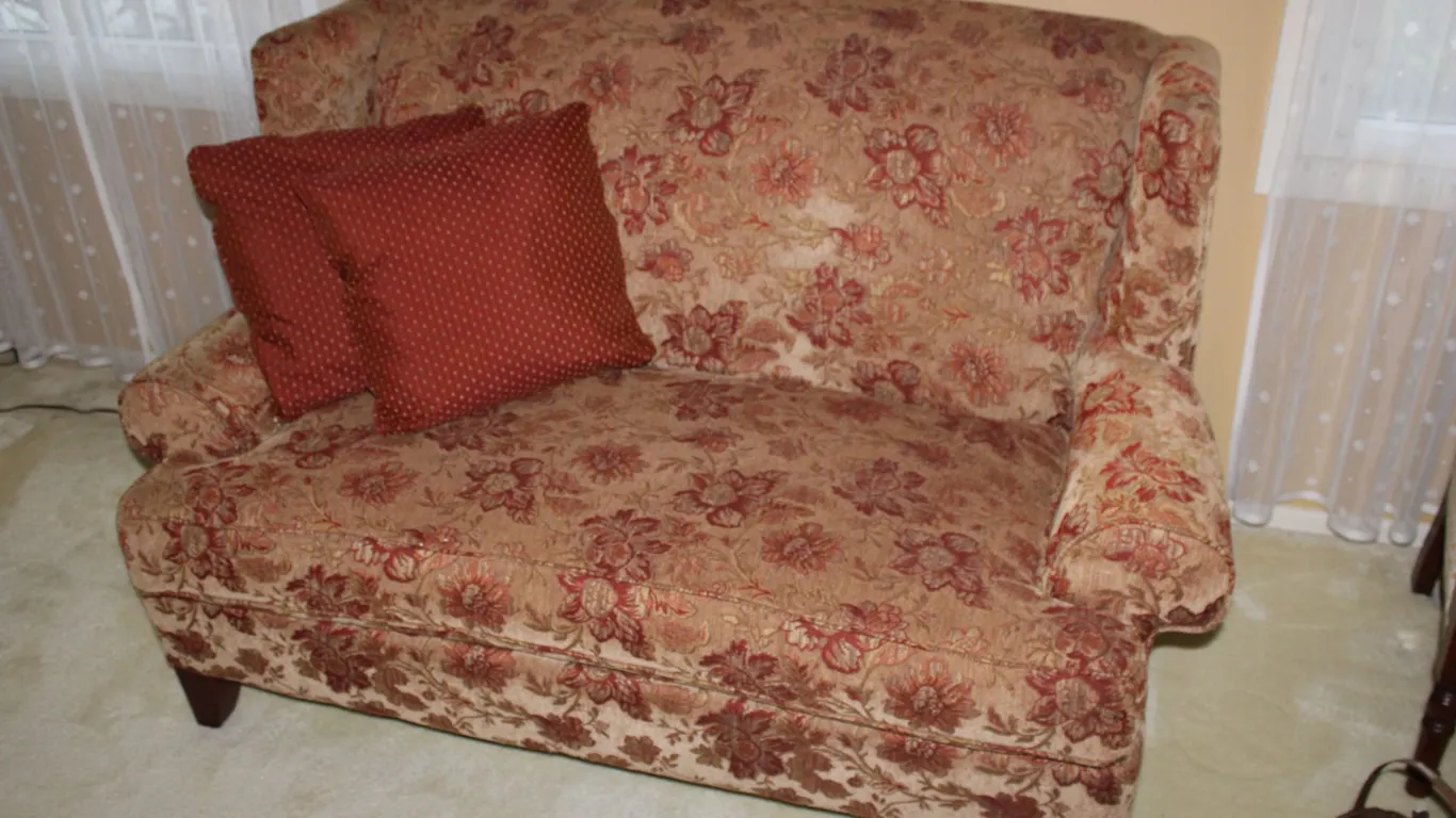 Floral Velvet Loveseat
