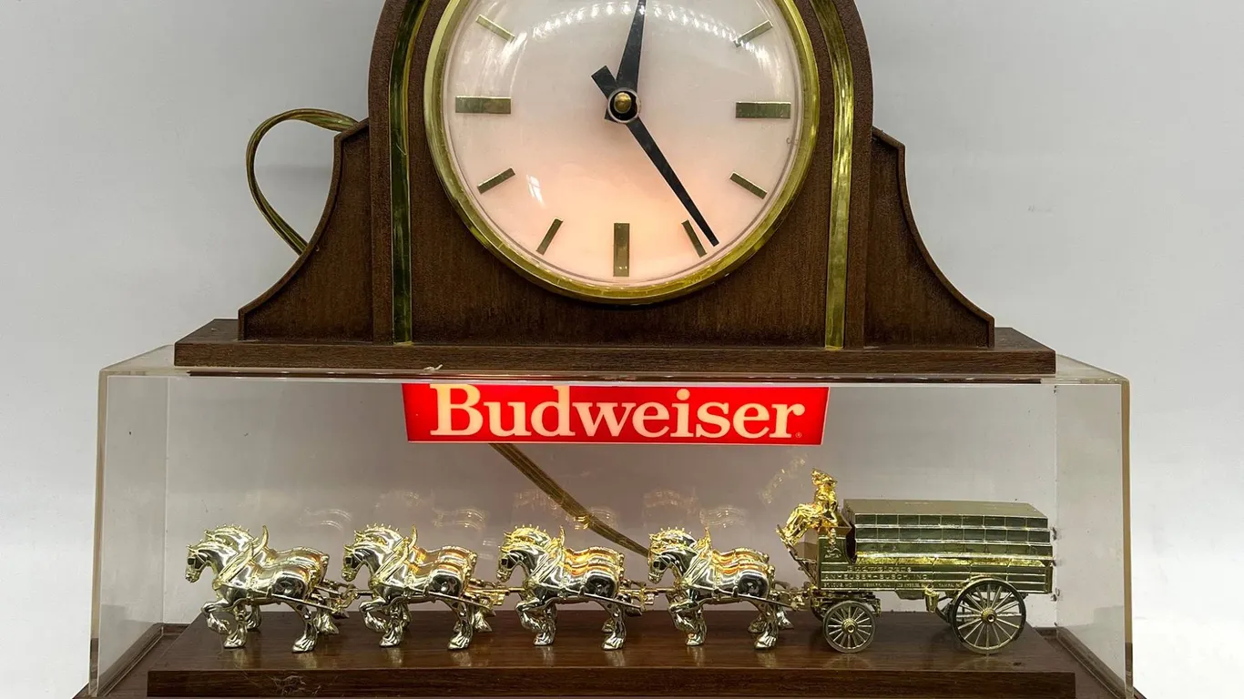 Budweiser Beer Light Clock with Clydesdale Display