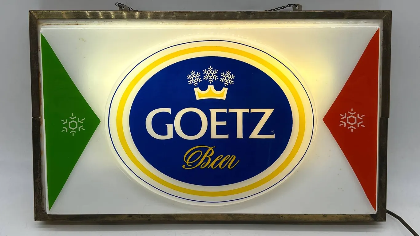Goetz Beer Lighted Advertising Sign