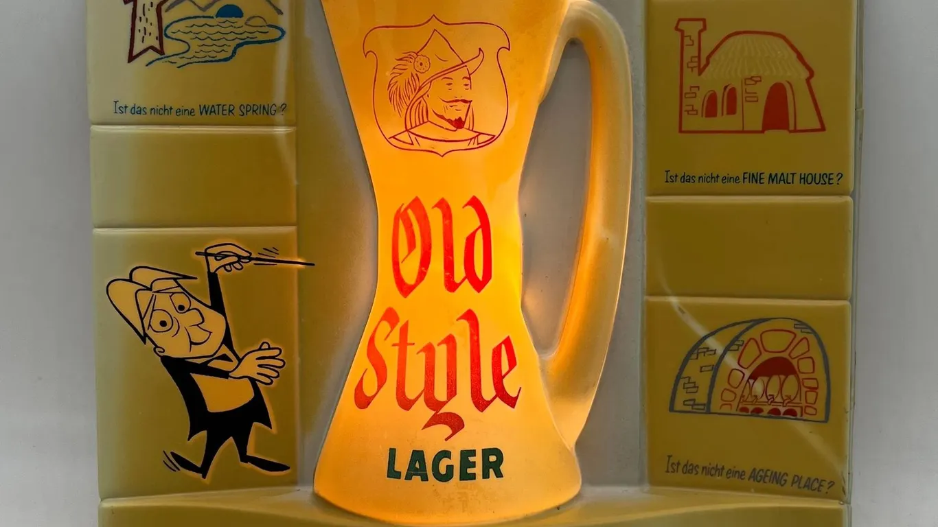 Heileman's Old Style Lager Beer Light Display Sign
