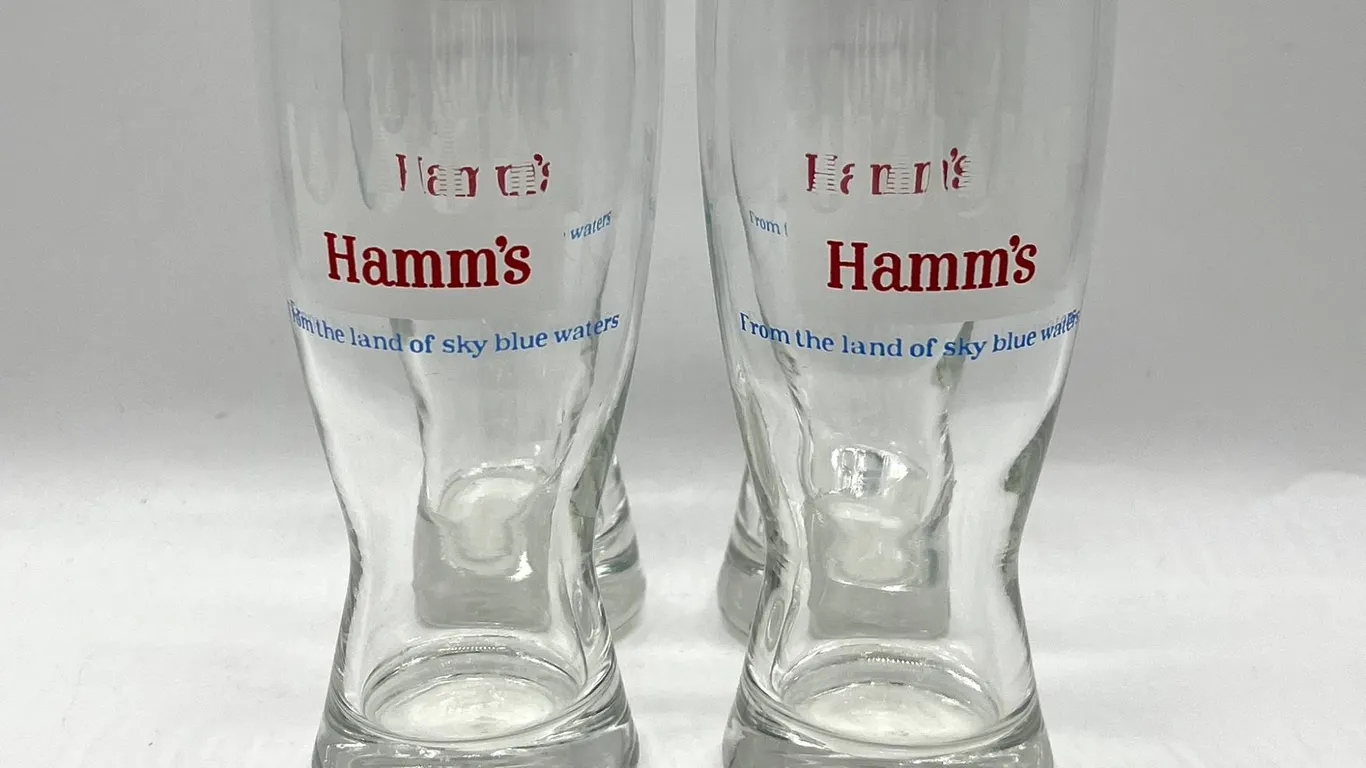 4 Hamm's Beer Glasses with Logo