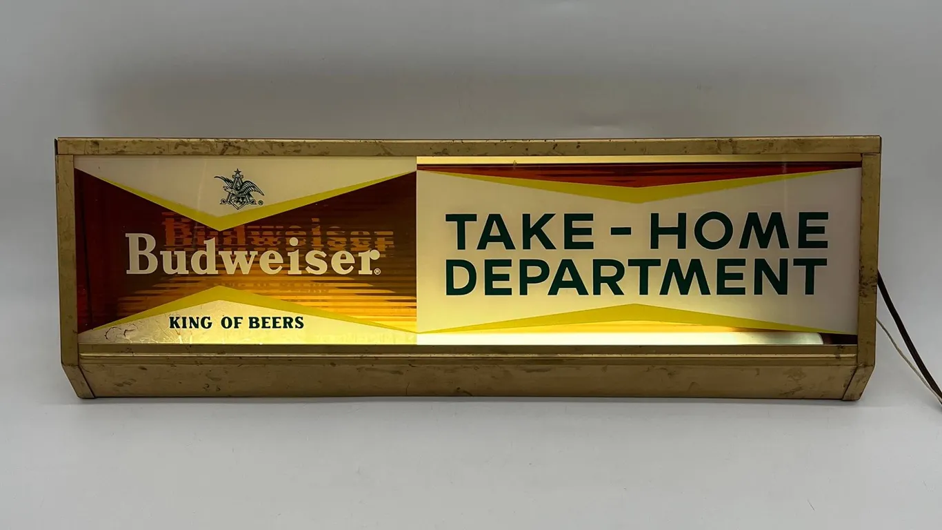 Budweiser Illuminated Beer Light Sign