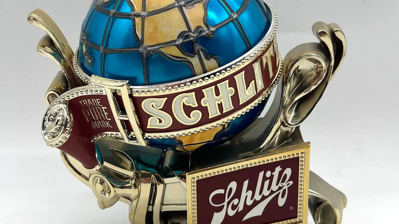 Schlitz Globe Beer Light Display