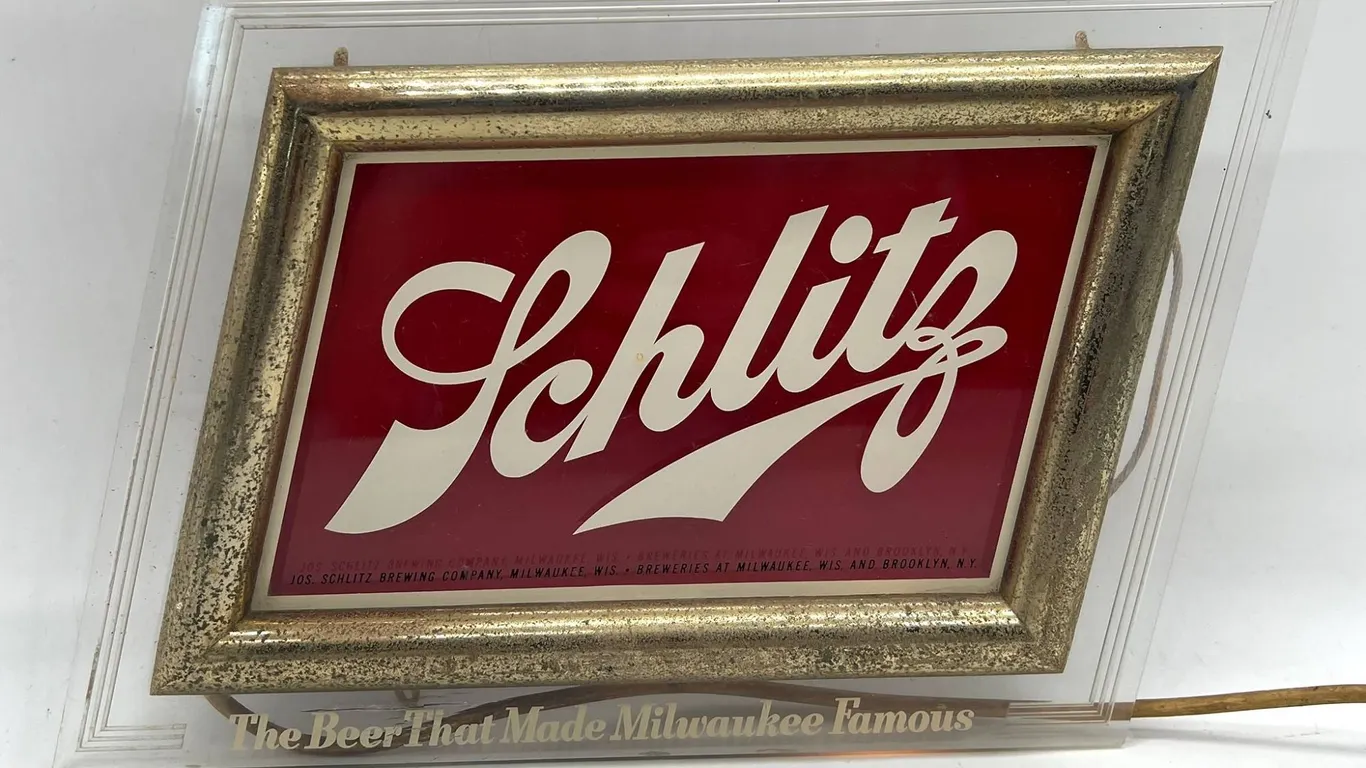 Schlitz Beer Lighted Sign with Frame