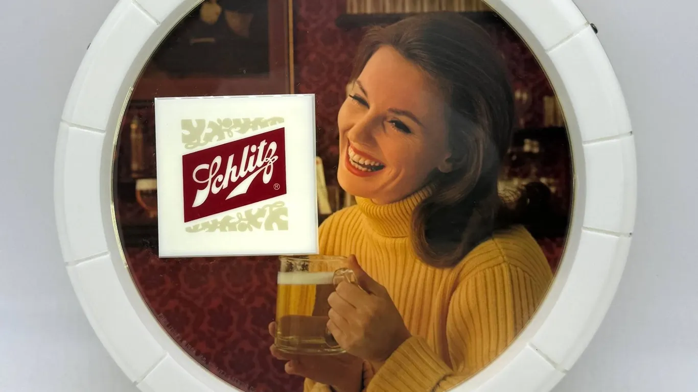 Schlitz Beer Lighted Wall Sign
