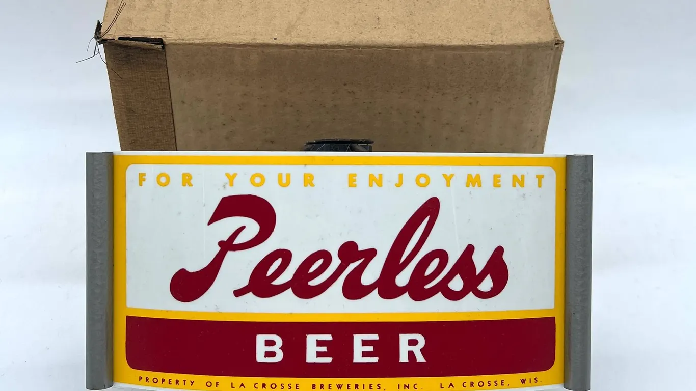 Peerless Beer Light with Original Box