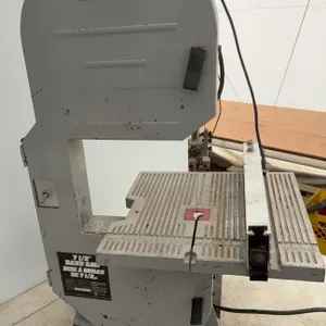 7 1/2" band saw, motor runs blade needs adjusting