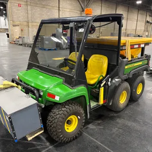 2015 JOHN DEERE TH GATOR UTILITY VEHICLE WITH SNOWEX VEE PRO 3000 SPREADER