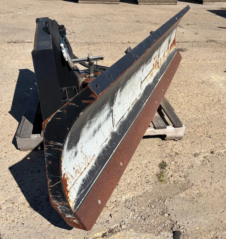 JOHN DEERE WORKSITE PRO BL10B HYDRAULIC SNOW BLADE ATTACHMENT