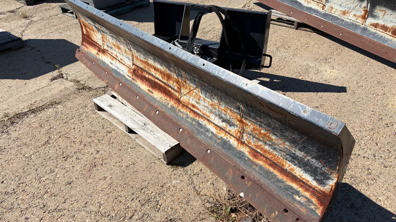 JOHN DEERE WORKSITE PRO BL10B HYDRAULIC SNOW BLADE ATTACHMENT