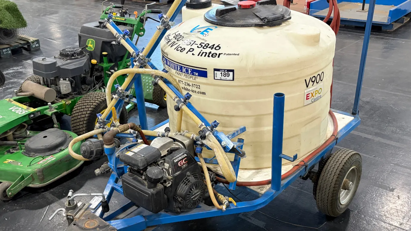 WHITE ICE MARK IV 120-GALLON ICE PAINTER WITH SPRAY BOOM
