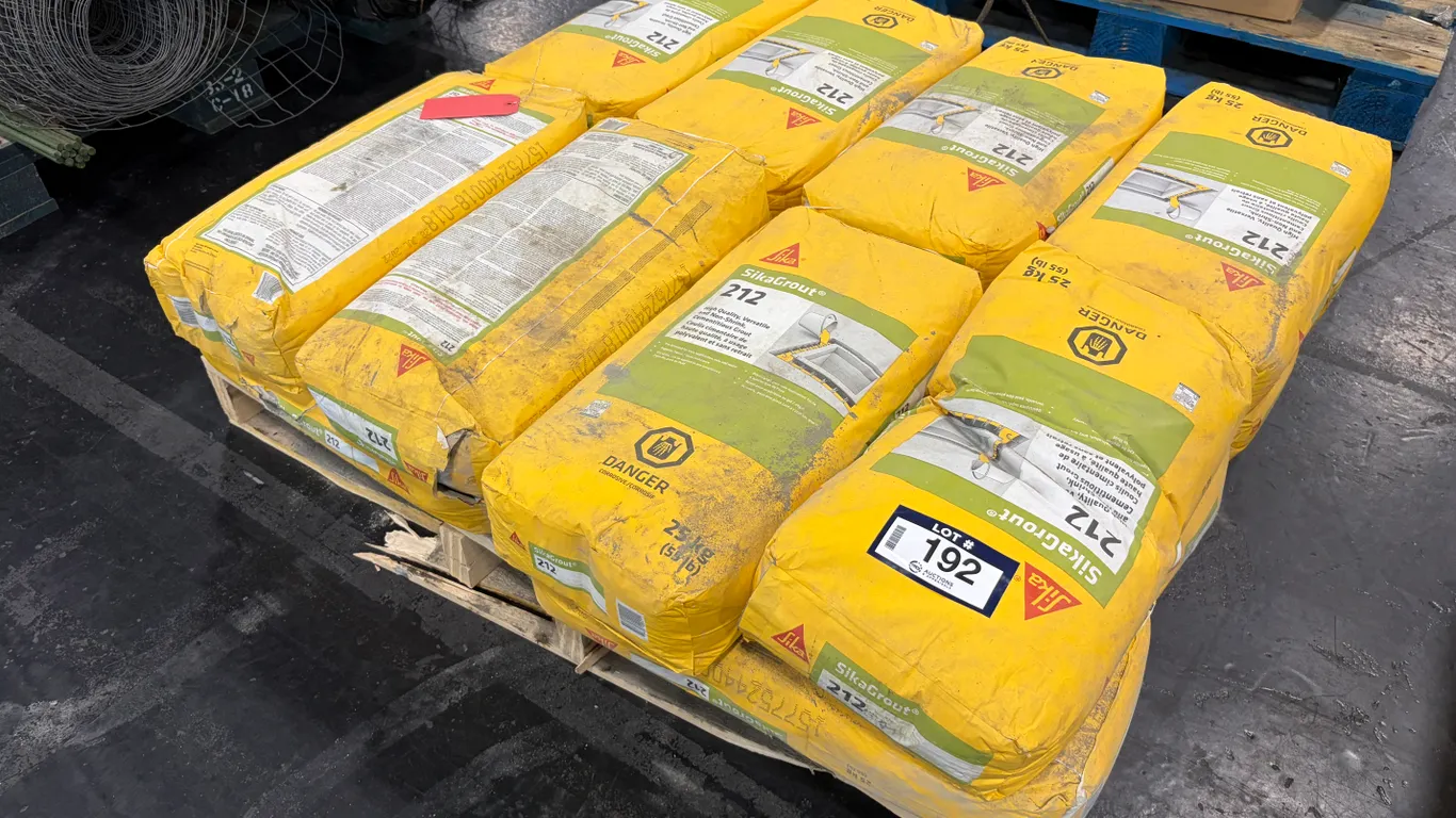 PALLET OF APPROX (16) BAGS OF SIKAGROUT 212 NON-SHRINK CEMENTITIOUS GROUT - 25 KG BAGS