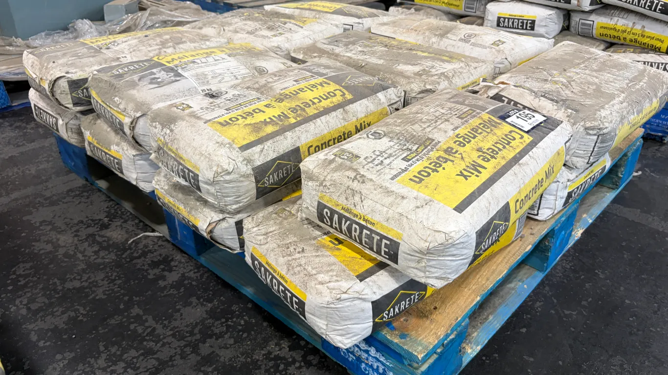 PALLET OF SAKRETE CONCRETE MIX - 25 KG BAGS