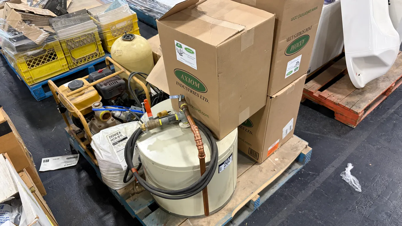 LOT OF HOT WATER TANK, GAS-POWERED PUMP & AXIOM WATERGROUP WATER TREATMENT EQUIPMENT