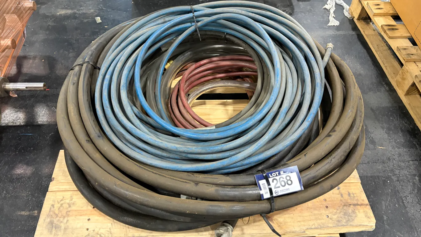 PALLET OF ASSORTED WATER & AIR HOSES