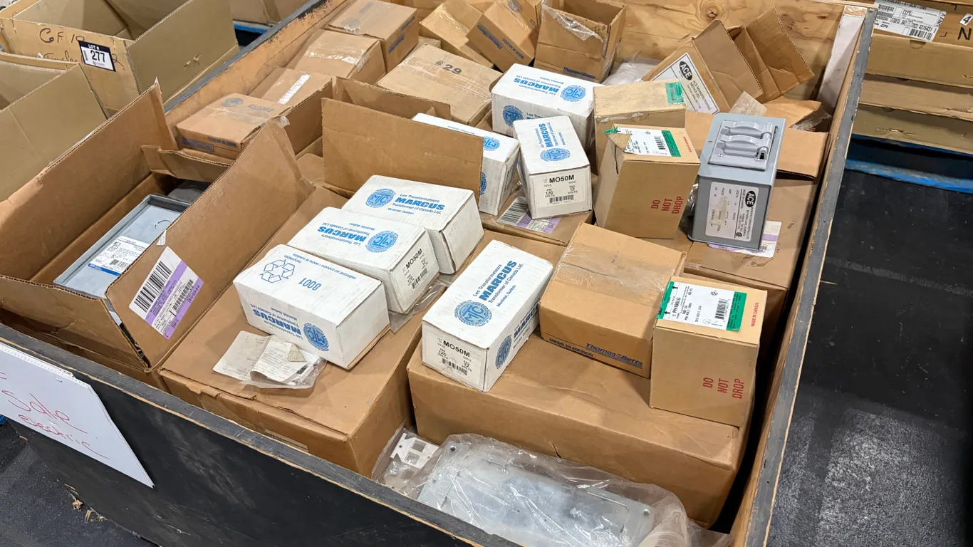 PALLET OF ASSORTED COMMERCIAL ELECTRICAL COMPONENTS, TRANSFORMERS & FLOOR BOXES