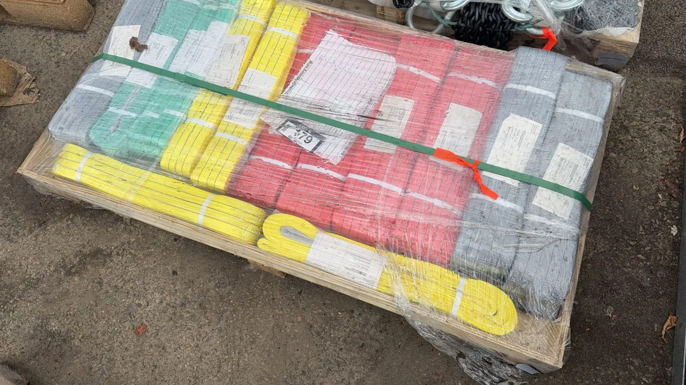 Lot of (22) Asst. Lifting Slings
