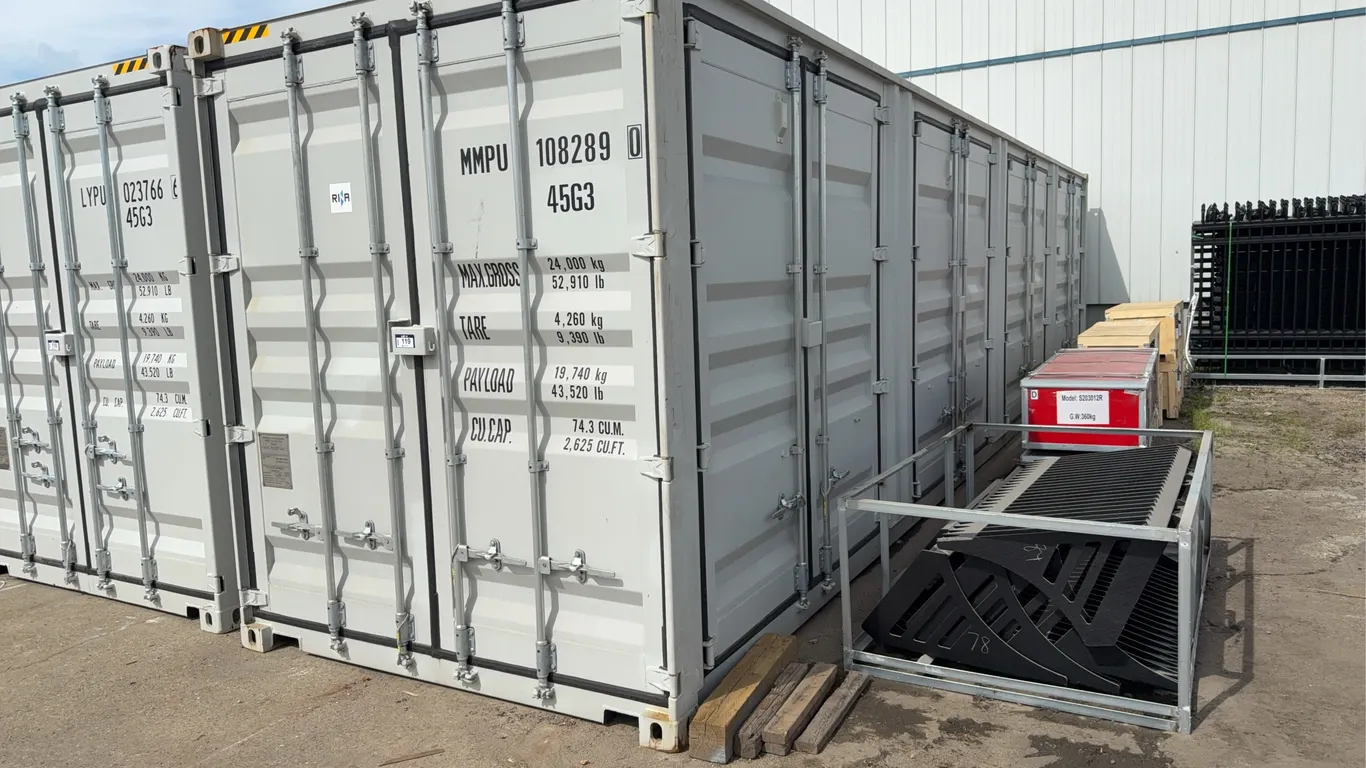 40’ 5-Door “Single-Trip” Seacan. SN: MMPU1082890