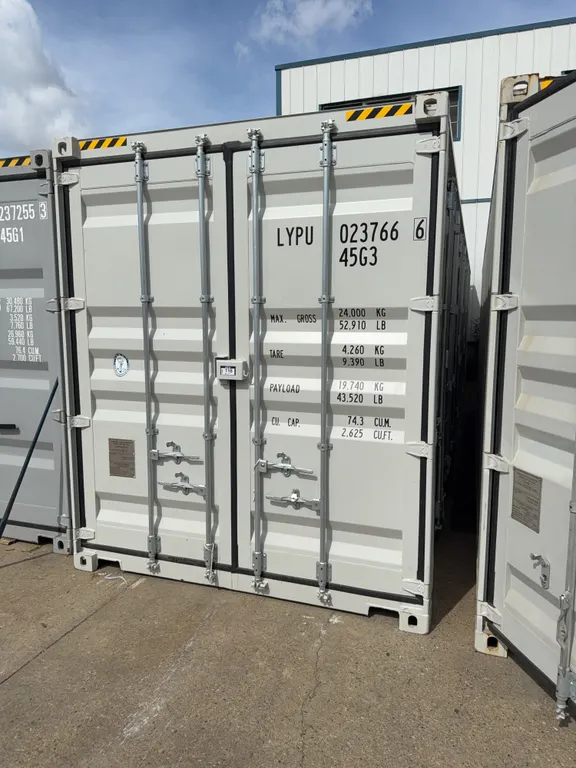 40’ 5-Door “Single-Trip” Seacan. SN: LYPU0237666