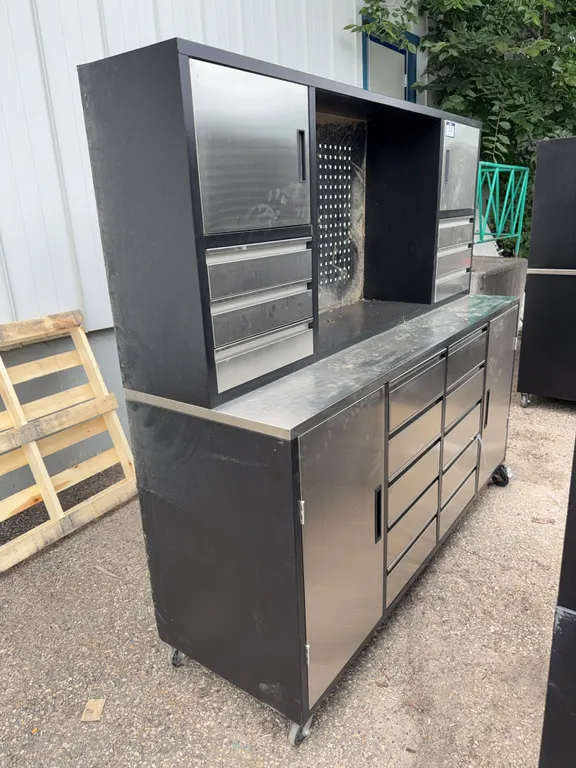 20-Compartment 77” X 24” X 72” Mobile Work Bench