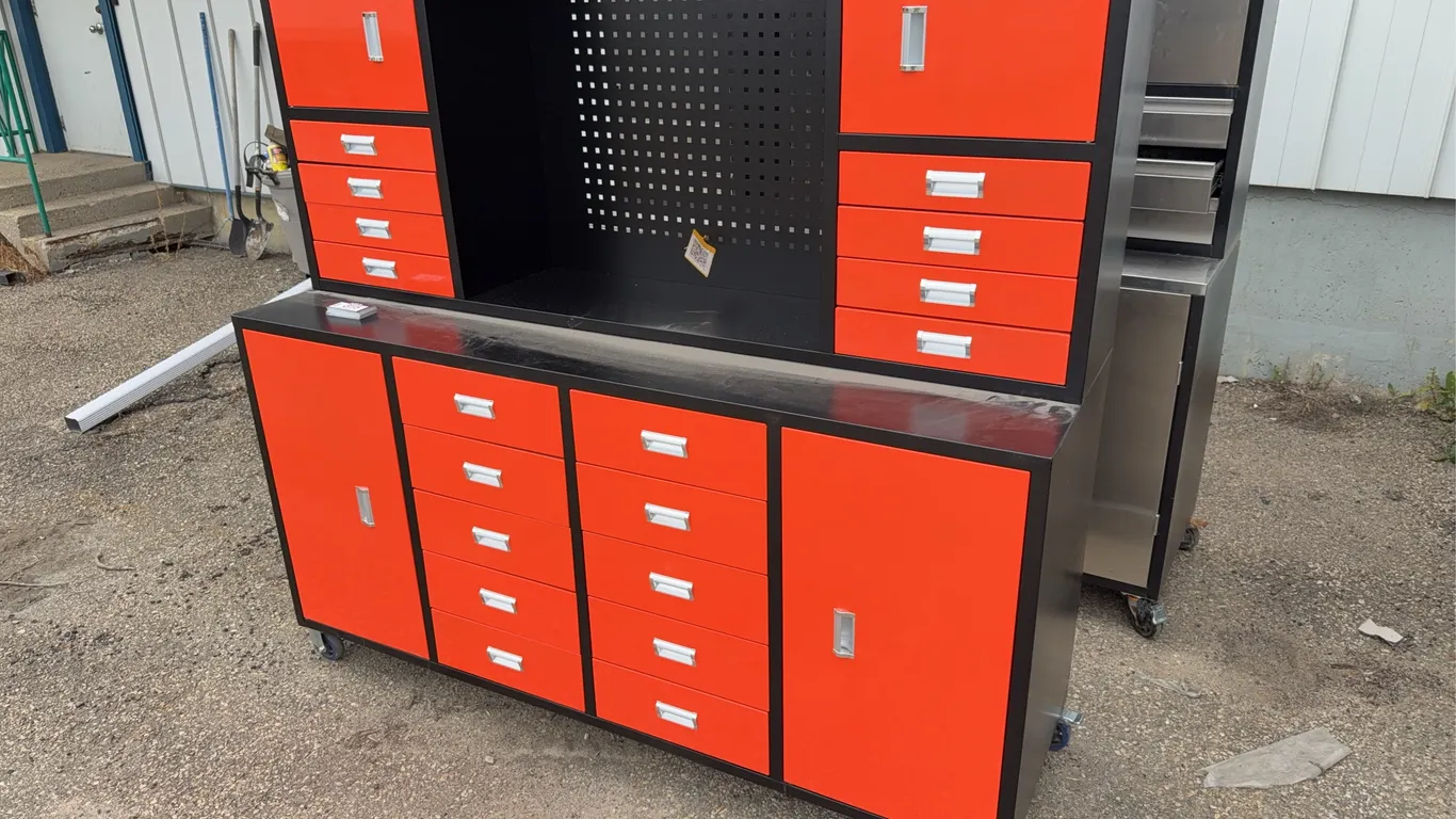 20-Compartment 77” X 24” X 72” Mobile Work Bench