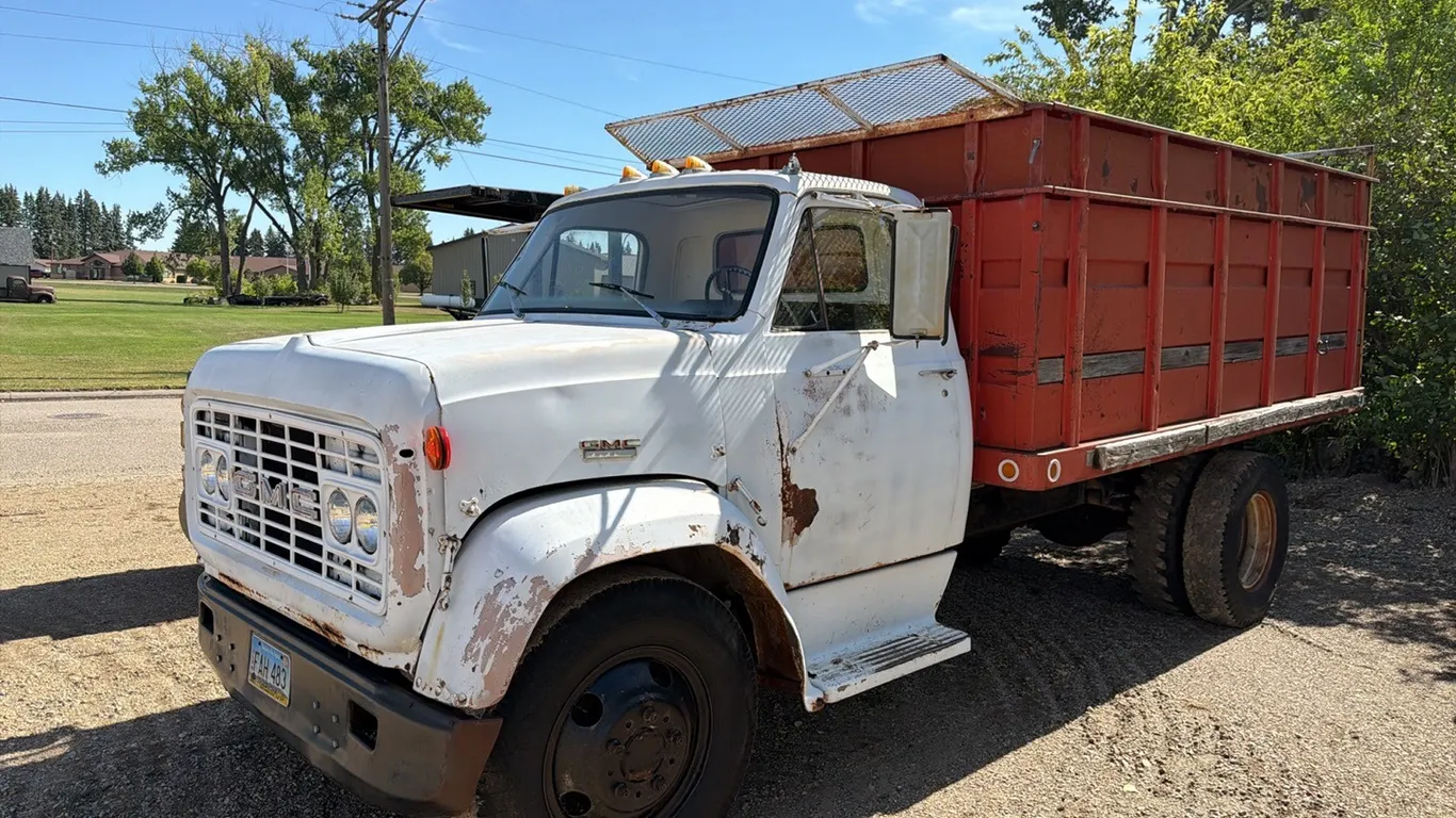1969 GMC 5500 single axle