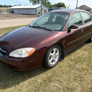 2000 Ford Taurus SES sedan