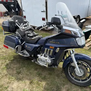 1986 Honda GL1200 GoldWing Aspencade Touring motorcycle