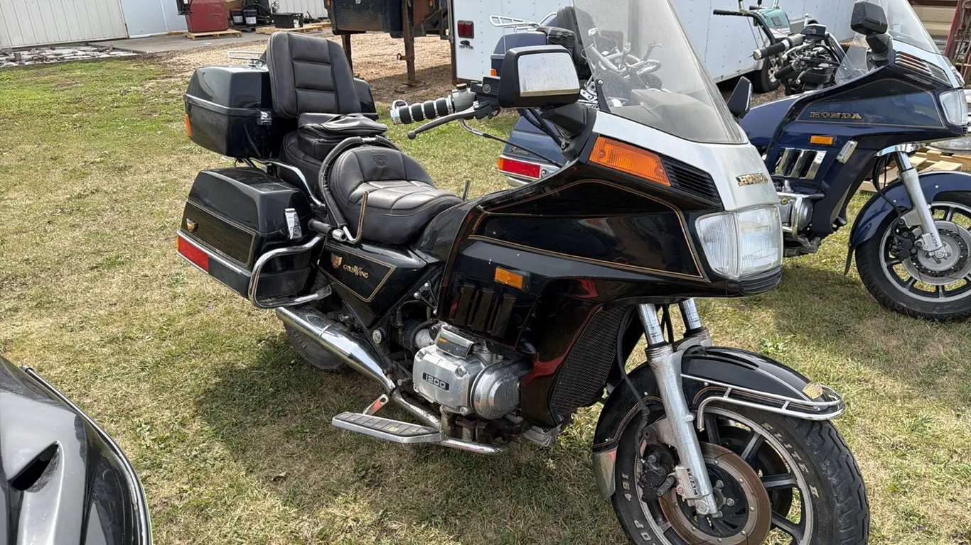 1986 Honda GL1200 GoldWing Insterstate Touring motorcycle