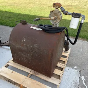 50 Gallon fuel service unit w/ hand pump