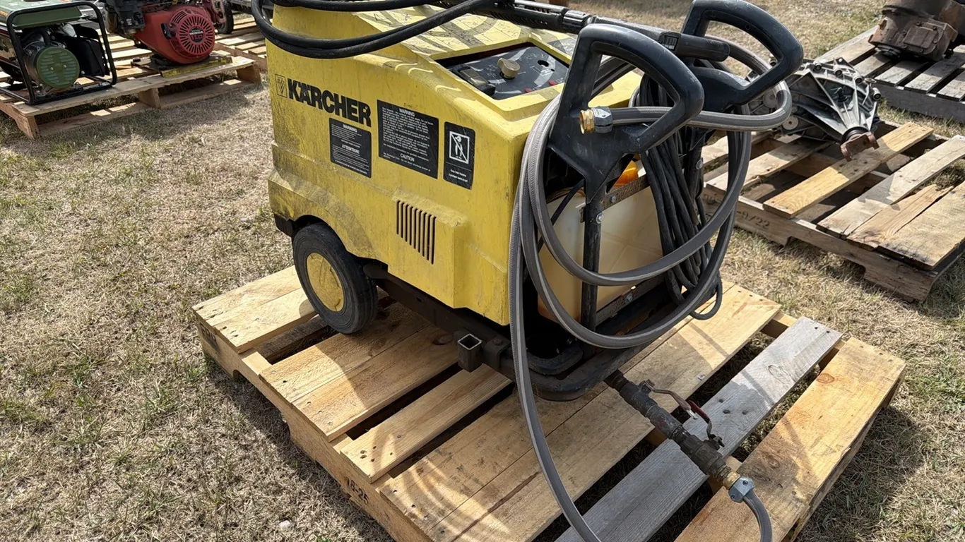 Karcher portable pressure washer w/ hand wand