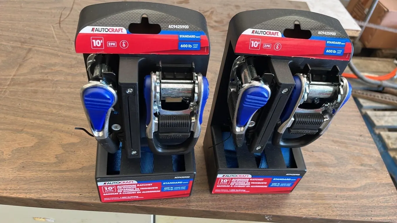 OFFSITE - 4 Autocraft Aluminum ratchet straps, 10 foot long and 600 pound load limit.