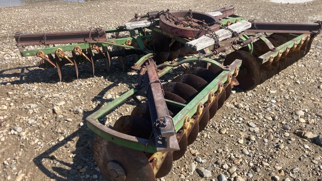 John Deere 10' Cultivator