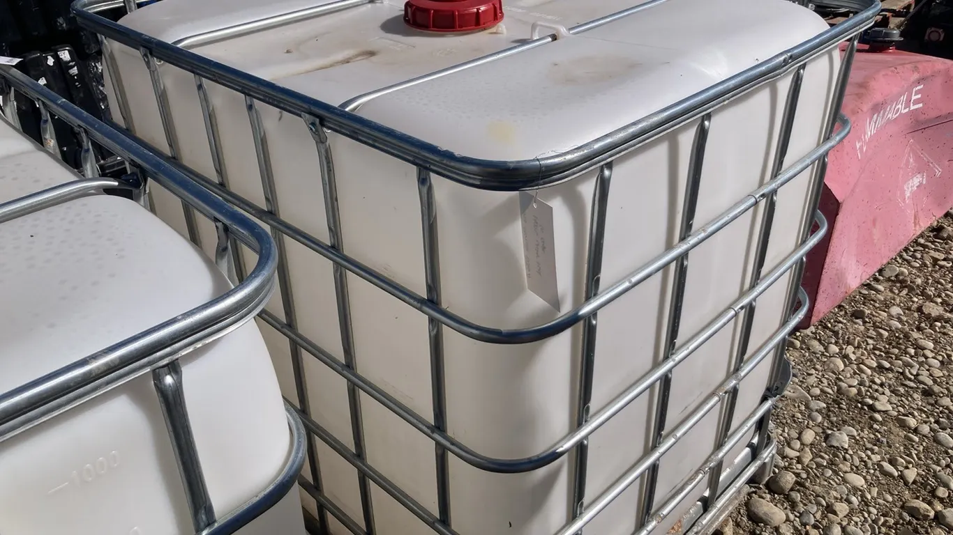 1000L Tote In Cage, only water inside