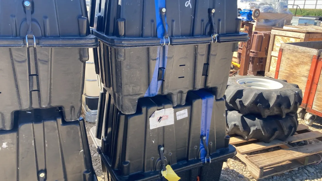 (2) 32"x32" Plastic Shipping Crates