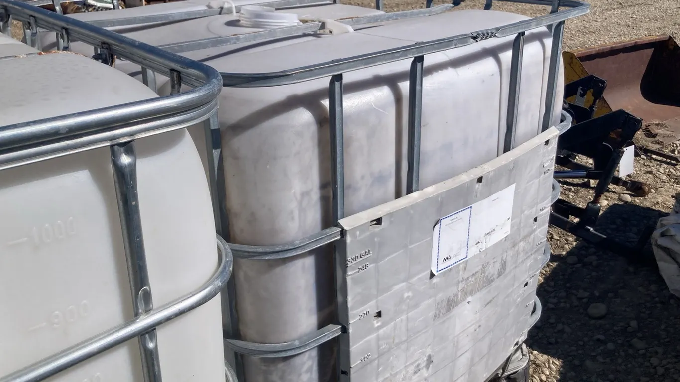 1000L Tote in Cage, only water inside
