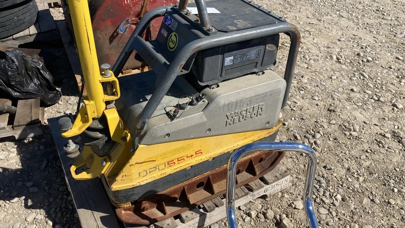 Wacker DPU5545 Reversible Plate Tamper with Hatz Diesel Engine